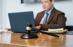 Top 10 Divorce Lawyers in the USA: Who to Trust with Your Case